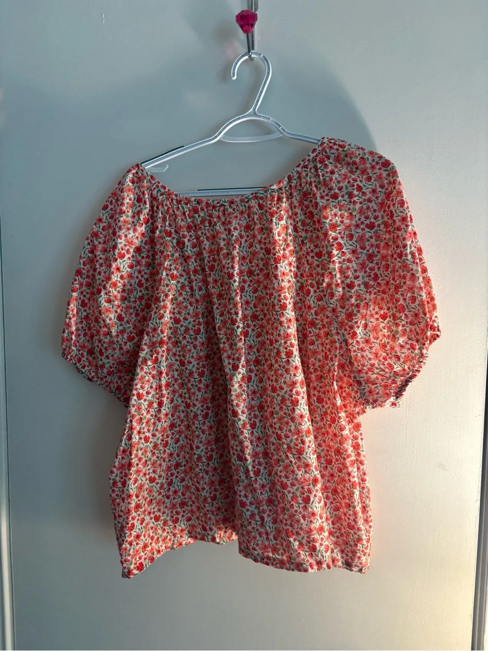 Old Navy Coral Floral Puff Sleeve Blouse